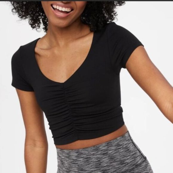Aerie offline real me true black ruched crop top t-shirt  XXL NWOT - Picture 1 of 4
